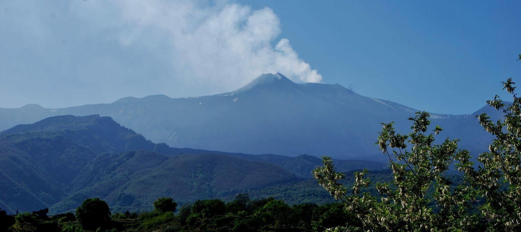 Вилла I Colori Dell'Etna Санта-Венерина Экстерьер фото